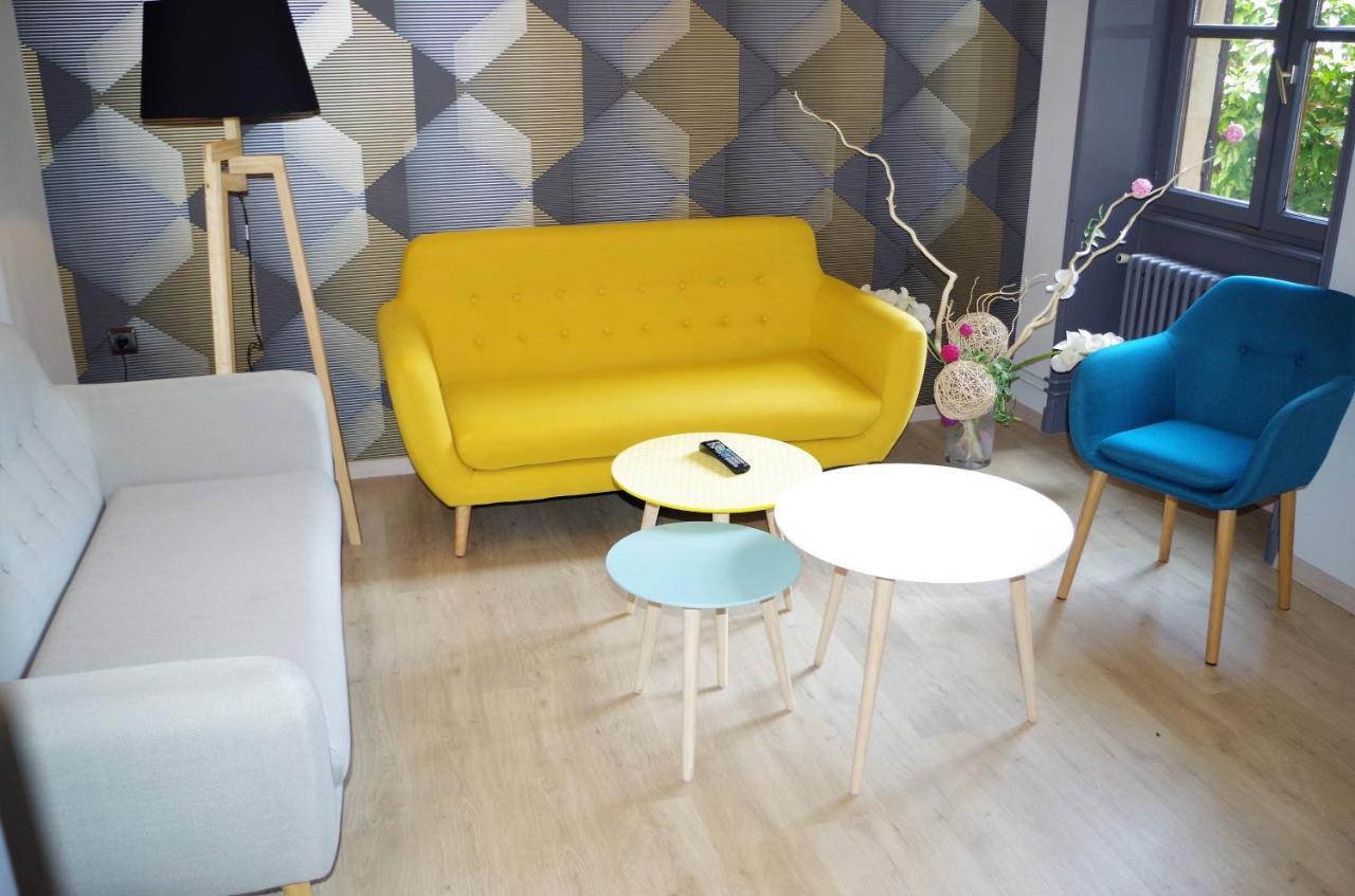 Hotel Et Appartements Les Platanes Thueyts Zewnętrze zdjęcie