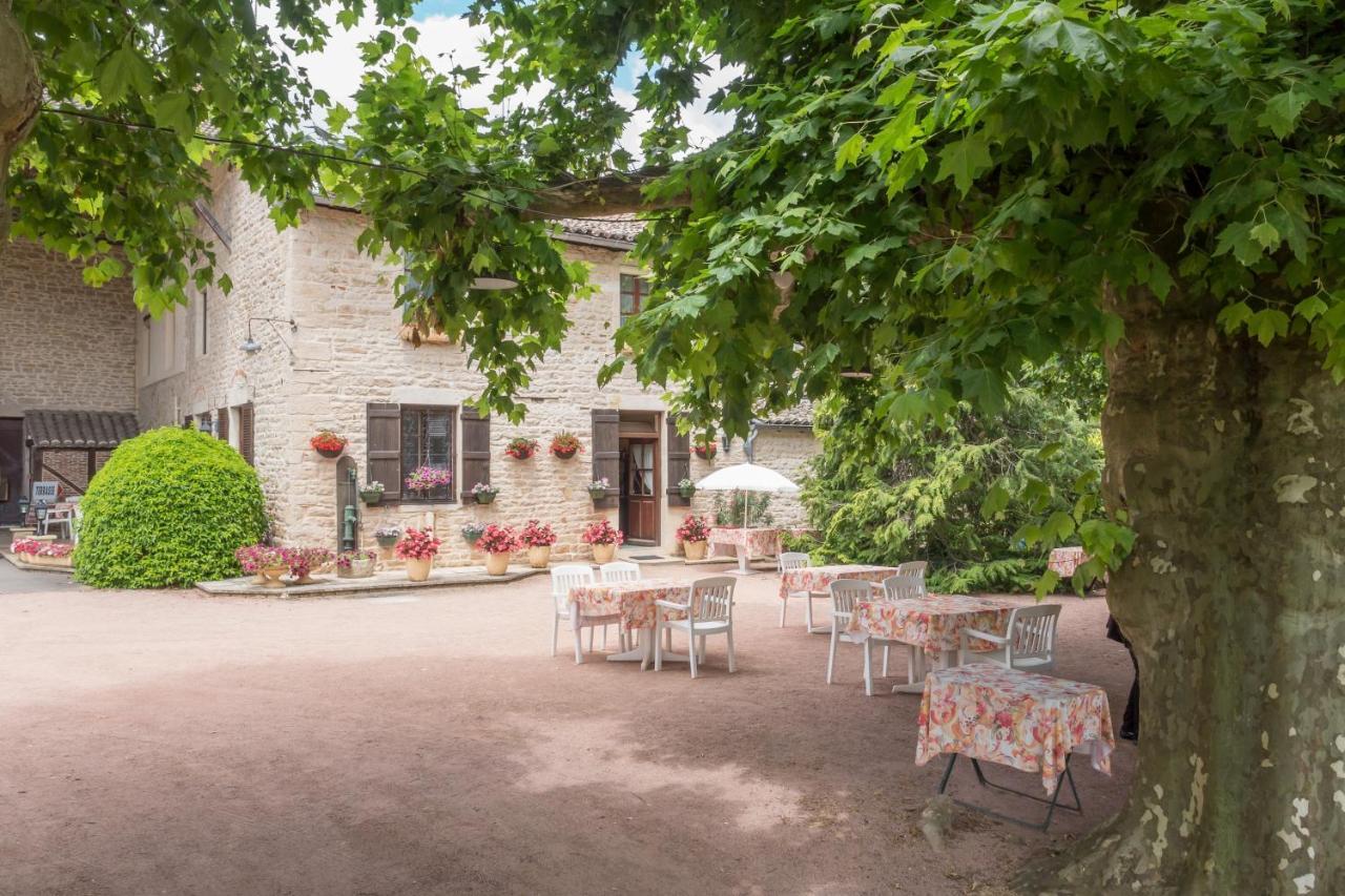 Hotel Et Appartements Les Platanes Thueyts Zewnętrze zdjęcie