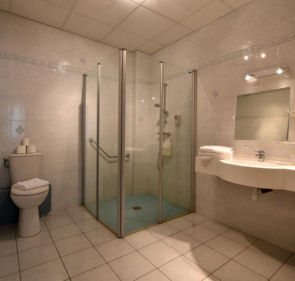 Hotel Et Appartements Les Platanes Thueyts Zewnętrze zdjęcie