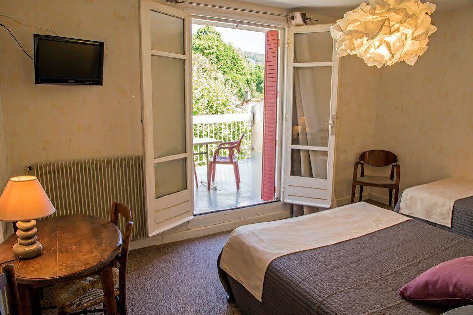 Hotel Et Appartements Les Platanes Thueyts Zewnętrze zdjęcie